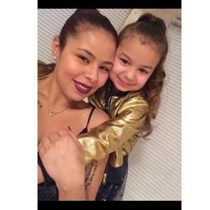 Meet your Posher, Nelly